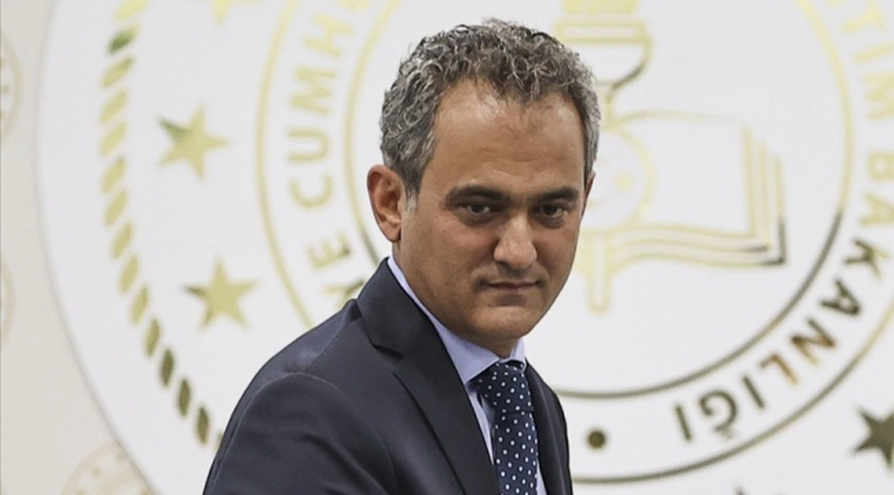 Milli Eğitim Bakanı Özer: Lise ve üniversite mezunlarına istihdam garantili eğitim programı başlatıyoruz
