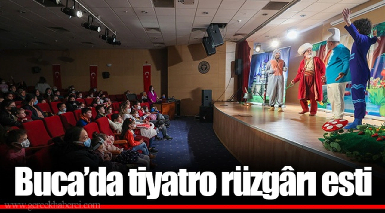 Buca’da tiyatro rüzgârı esti