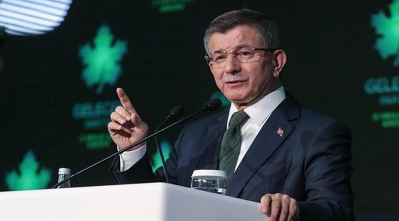 Davutoğlu'ndan Erdoğan'ın doktorlar hakkındaki sözlerine tepki: Buna siyasi ahlaksızlık denir