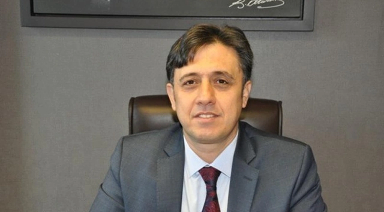HDP’nin YSK Temsilcisi Mehmet Rüştü Tiryaki: “Valilikler aracılığıyla siyasi partilerin ilçe teşkilatları feshedilmek isteniyor”