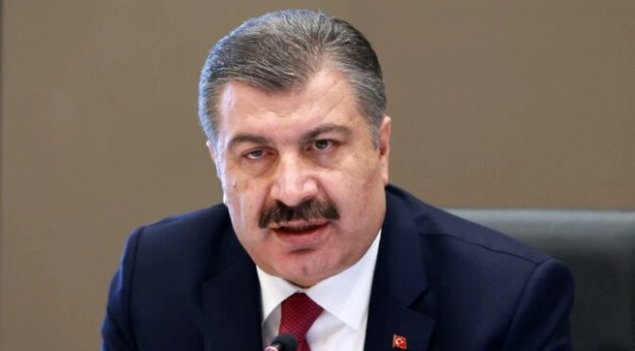 Bakan Koca: 1588 hastanın nakli uçak ve helikopterle yapıldı