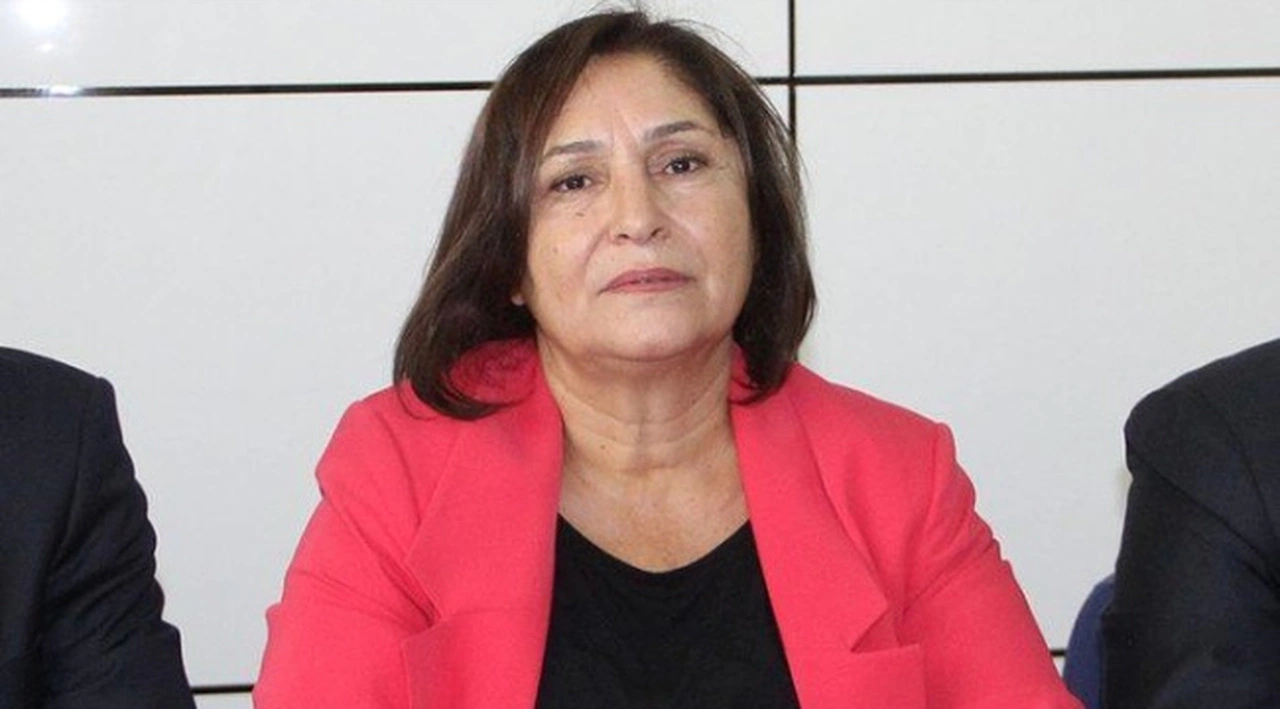 Evinin elektriği kesilen Selvi Kılıçdaroğlu ilk kez konuştu: 'İdare edeceğiz, atlatacağız! Elektriği kesilen dört milyon aile var...'