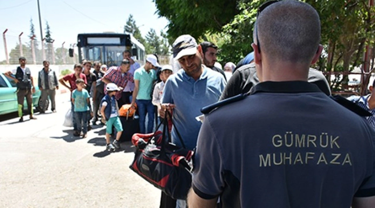 Suriye'ye geçiş durduruldu