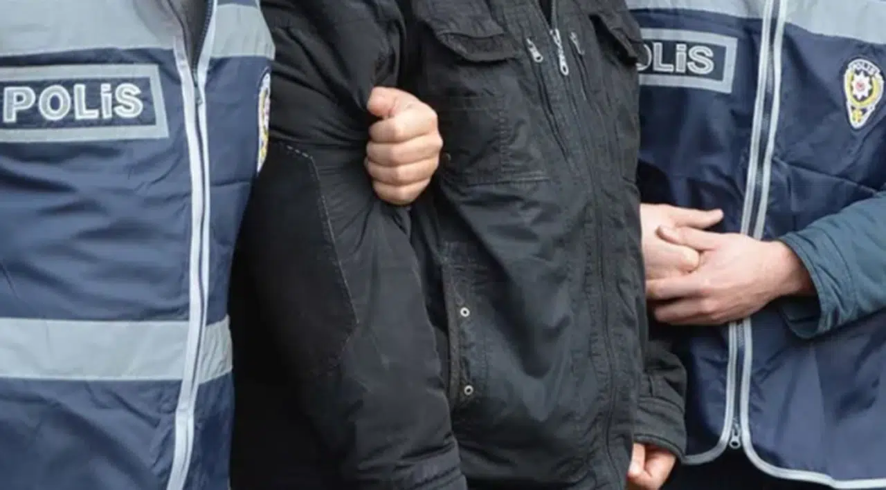 Batman'da ev baskınları: HDP'li yönetici dahil 5 gözaltı