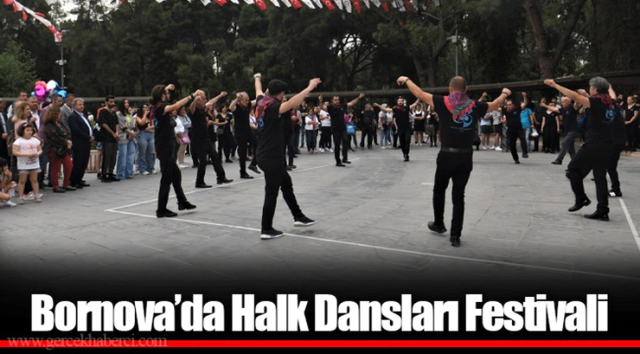 Bornova’da Halk Dansları Festivali