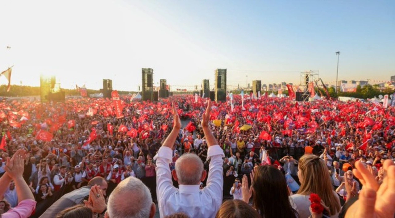 CHP'li Altay: Partideki iklim, Kılıçdaroğlu'nun cumhurbaşkanı adayı olacağı yönünde