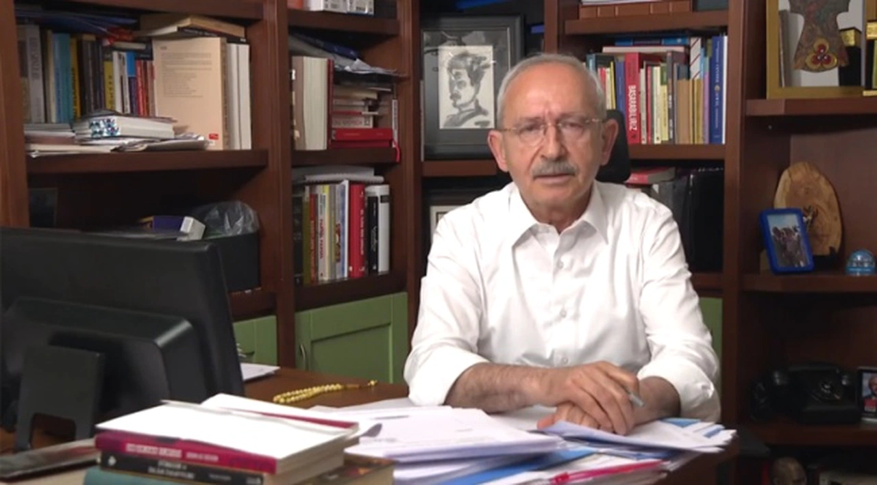 CHP Sözcüsü'nden RTÜK cezalarına tepki: Ana muhalefet liderinin iddialarını yayımlamak ne zaman suç oldu?