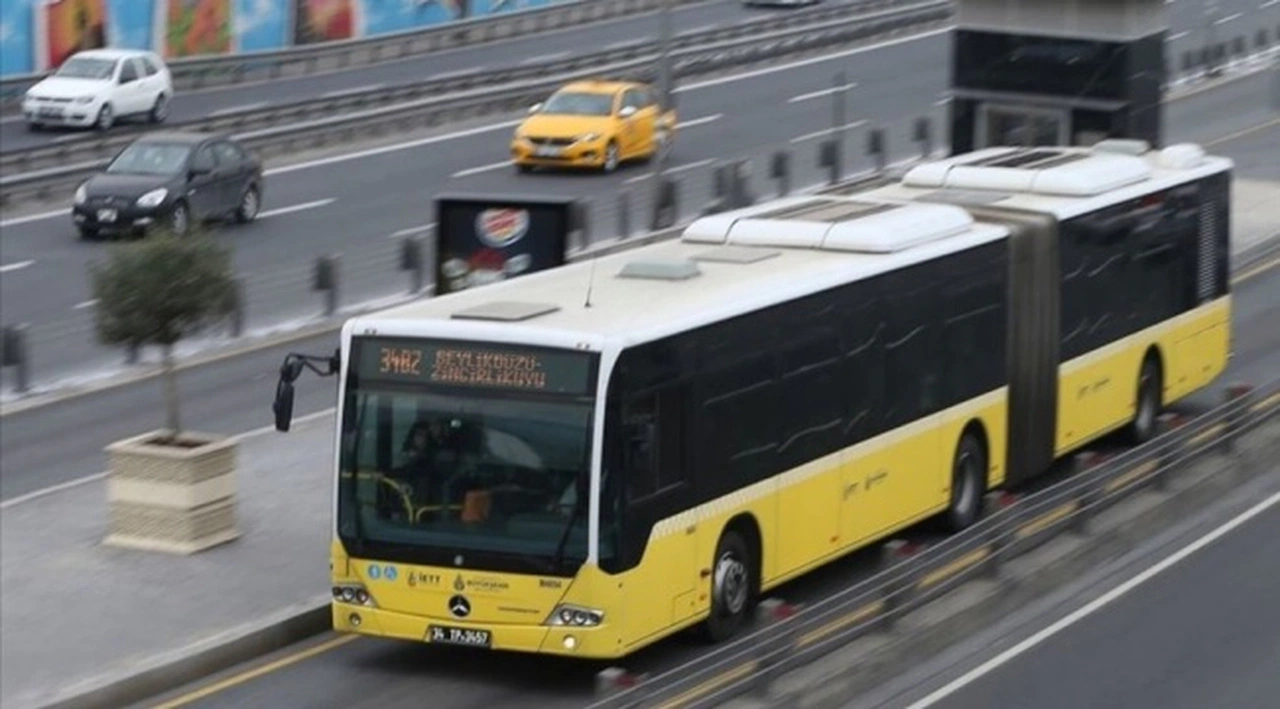 İstanbul'da öğrenci abonmanlarına yapılan zam geri alındı