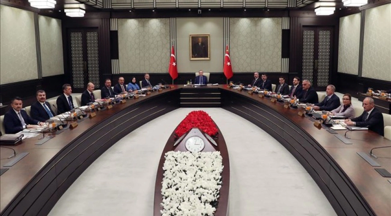AK Parti'de değişim rüzgarları... Kabine'de değişiklik bekleniyor