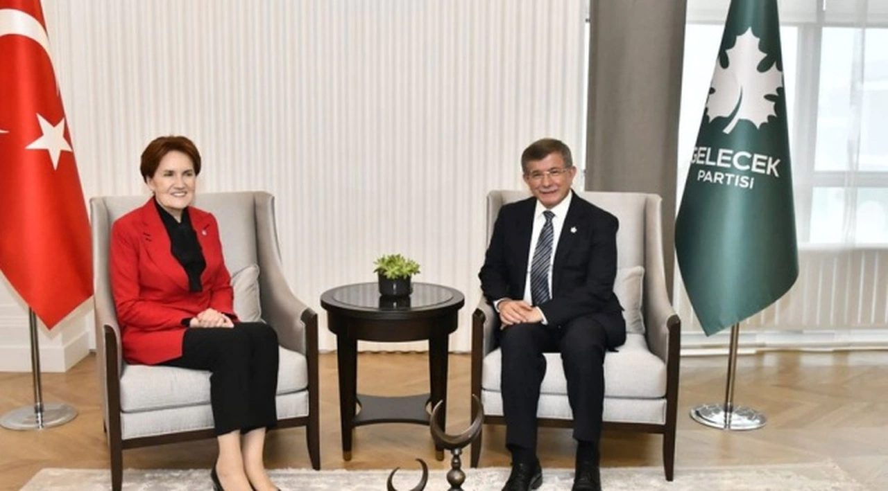 Akşener'den Davutoğlu'na ziyaret