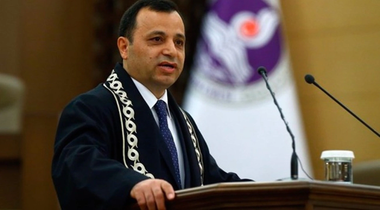 AYM Başkanı Arslan bireysel başvurular üzerinden uyardı: "Yargı reformu için radikal adımlar atılmalı"