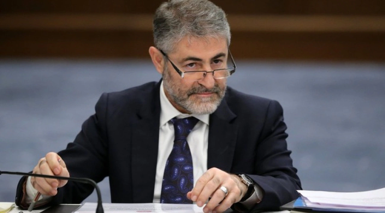 Bakan Nebati: Memur aylıklarında yaklaşık yüzde 40 artış öngörmekteyiz