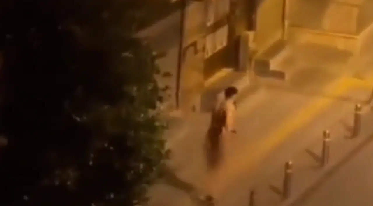Bir çıplak vatandaş da Güngören'den