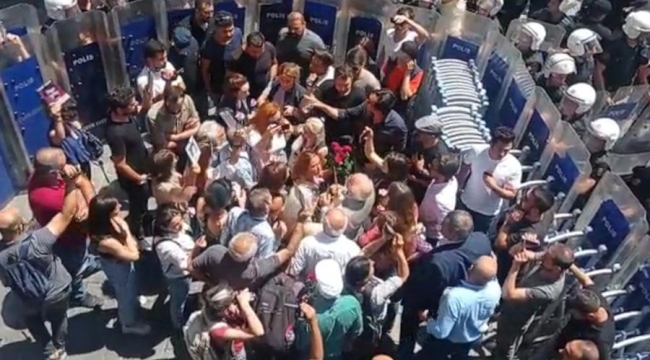 Gözaltına alınan Cumartesi Anneleri serbest bırakıldı