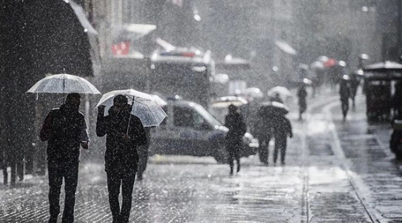 Meteorolojiden 15 ile uyarı: Yarın gök gürültülü sağanak etkili olacak