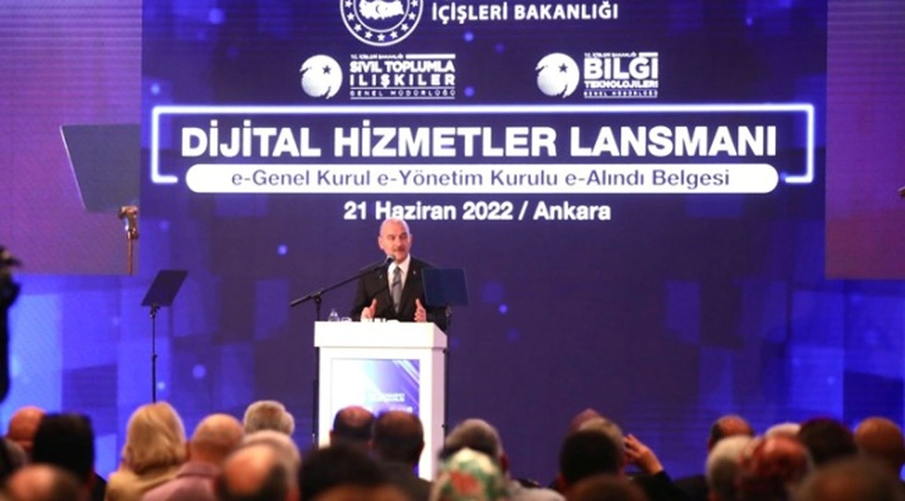Soylu'dan, AFAD'ın sesli 'hayati uyarı bildirimi' mesajı hakkında açıklama