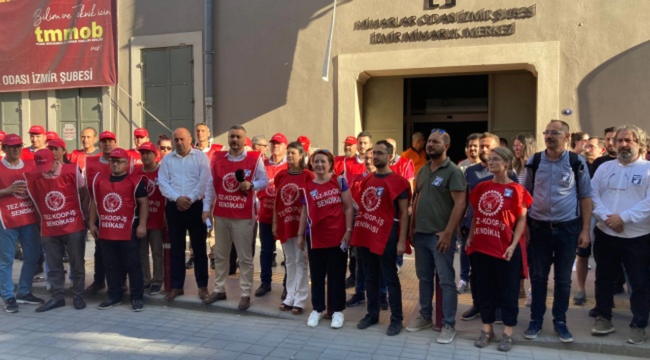 Tez-Koop-İş’ten İzmir Mimarlar Odası’na tepki: “Bu mücadele tarihinizde utanılacak bir sayfa olarak kalacak!”