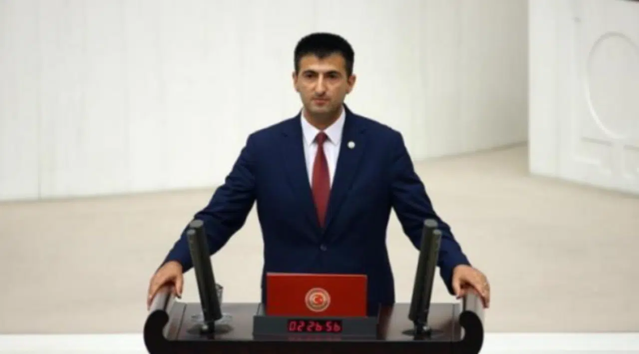 CHP ve Memleket Partisi’nden istifa eden Mehmet Ali Çelebi: Cumhur ittifakı daha fazla güven veriyor