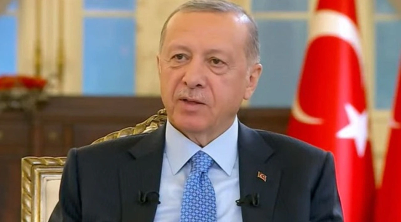 Erdoğan: Ekonomik olarak battık diyenler var ya; köprülerden arabalar, tırlar geçemeye devam ediyor; herkesin altında arabası var