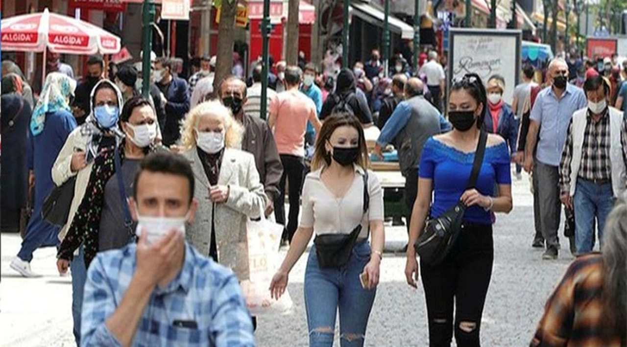 Maske geri geliyor. İlk uygulama; İspanya, Fransa ve G.Kıbrıs’ta