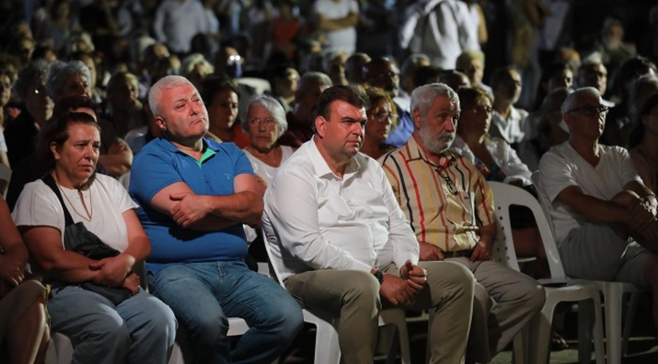 Seferihisar'da basın özgürlüğü, adalet ve demokrasi ele alındı
