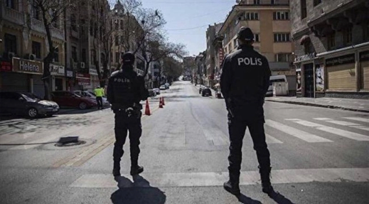 Hakkari'de gösteri ve yürüyüş yasağı 15 gün daha uzatıldı