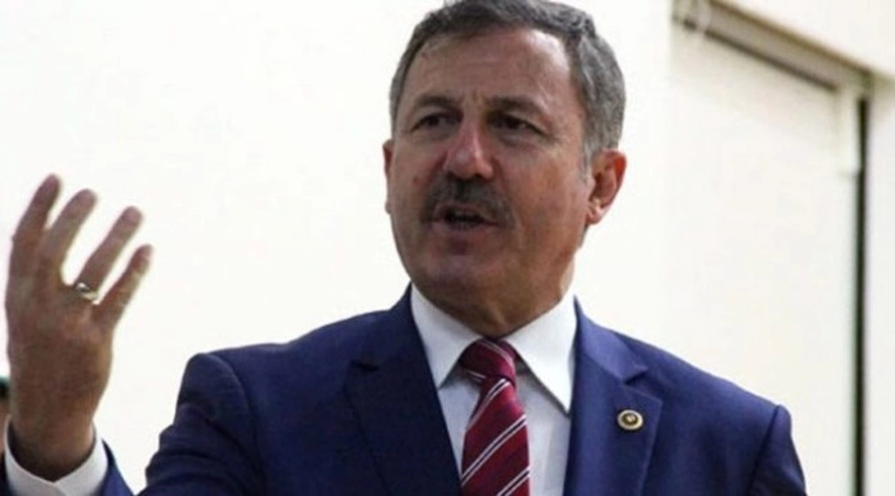 “Başbakanlık öncelikle bizim hakkımız” diyen Selçuk Özdağ’dan yeni açıklama