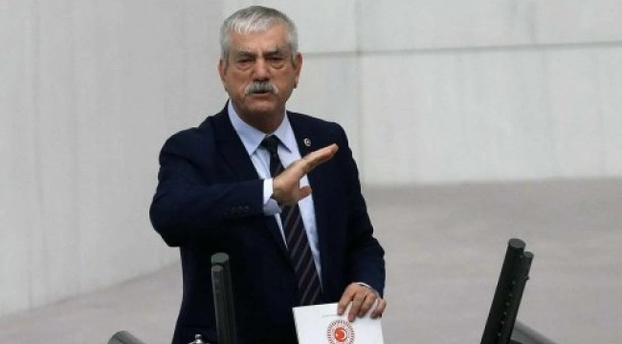CHP'li Beko, "12 Eylülcüler mezarda, fikirleri iktidarda!"