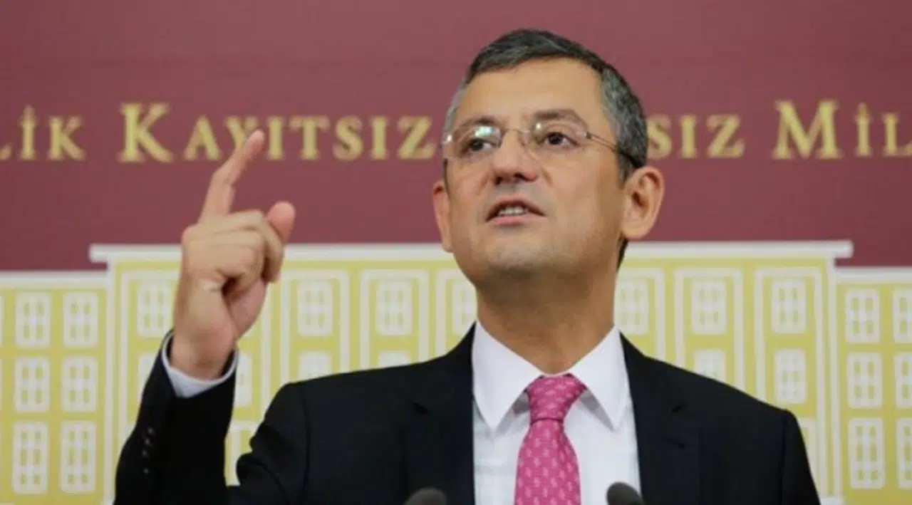 CHP’li Özgür Özel: “Sizin gibi teröristlere rütbe mi taktık”