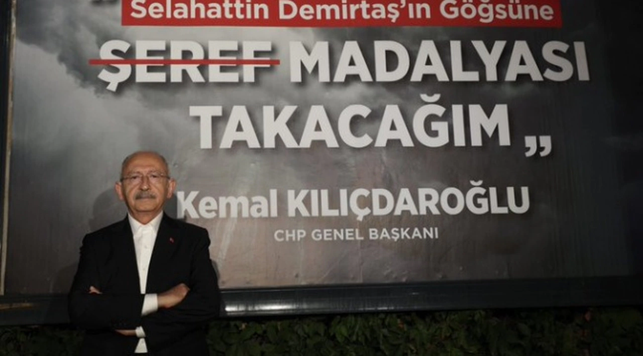 Demirtaş'tan Elazığ'daki reklam panolarına tepki: Halkımız provokasyonlara alet olmayacak