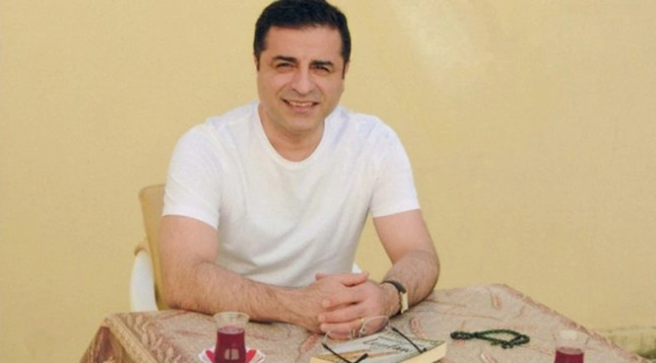 Demirtaş’tan ortak aday mektubu: Dengeli bir adayla ilk turda kazanmalı, bu kriterlere yakın adaylar var