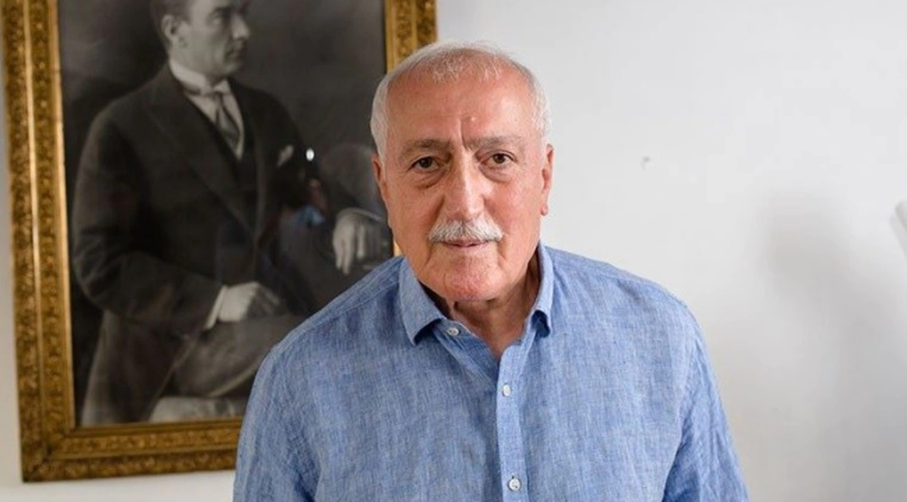 Eski İçişleri Bakanı Tantan: "AKP'deki çözülmeyi kimse tutamaz, istifalar, görevden almalar devam edecektir"