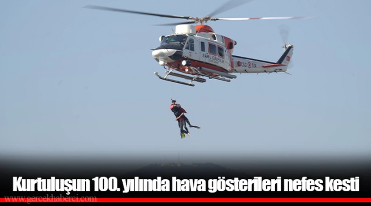 Kurtuluşun 100. yılında hava gösterileri nefes kesti