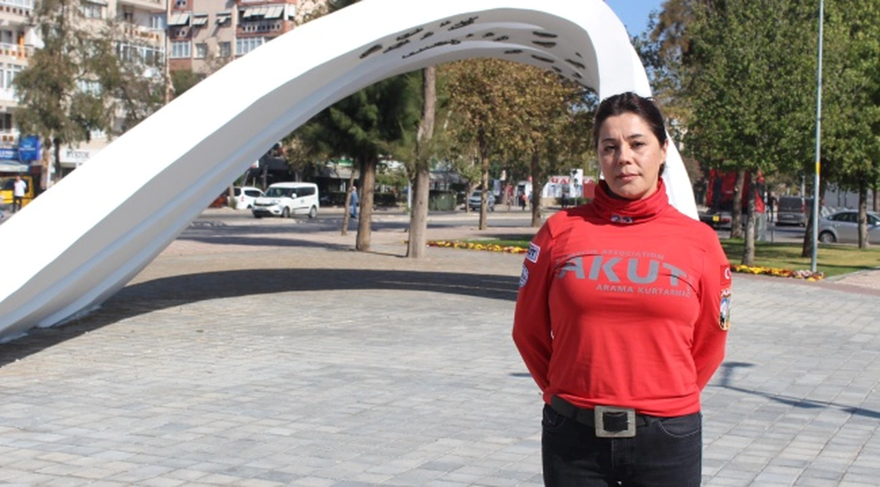 Berk’in “güçlü annesi”, AKUT’la hayata bağlayacak