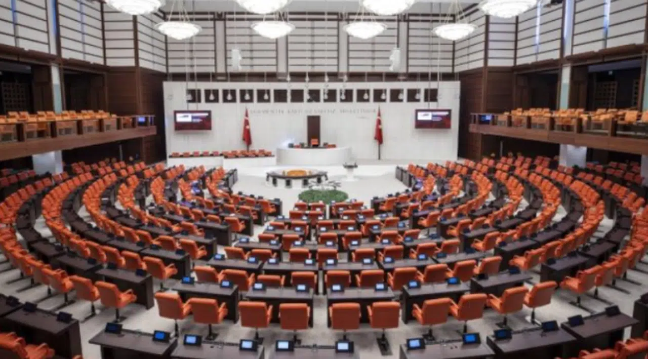 İYİ Parti’nin “Yolsuzluk iddiaları araştırılsın” önergesi AK Parti-MHP oylarıyla reddedildi