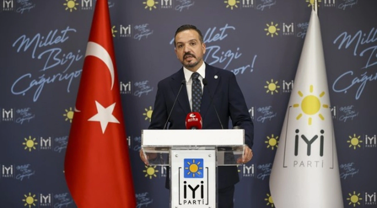 İYİ Parti Sözcüsü: Referandumu değil, seçim sandığıyla milletimizin buluşturulmasını istiyoruz