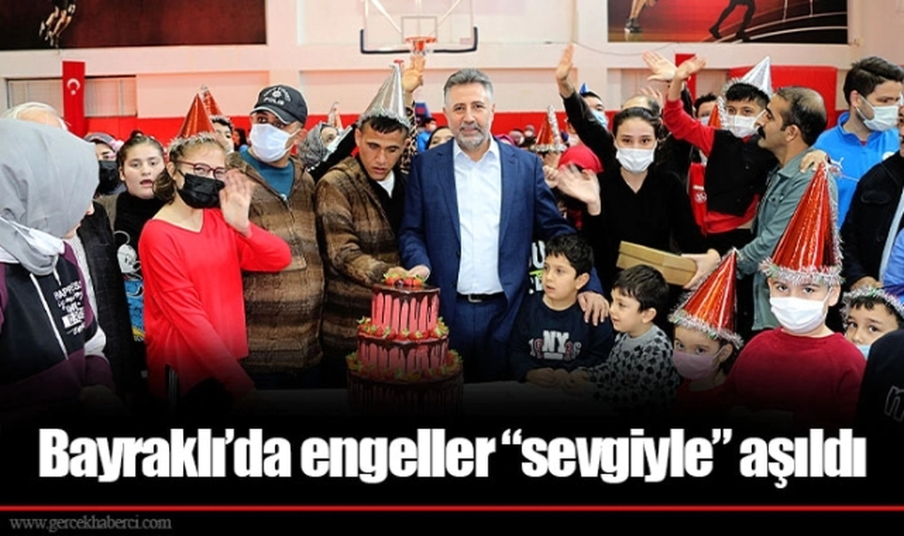 Bayraklı’da engeller “sevgiyle” aşıldı