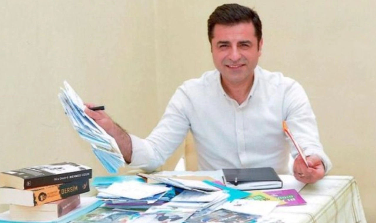 Demirtaş: Öcalan ile görüşme talebi diplomatik bir dille iletilmiş bir mesajdı
