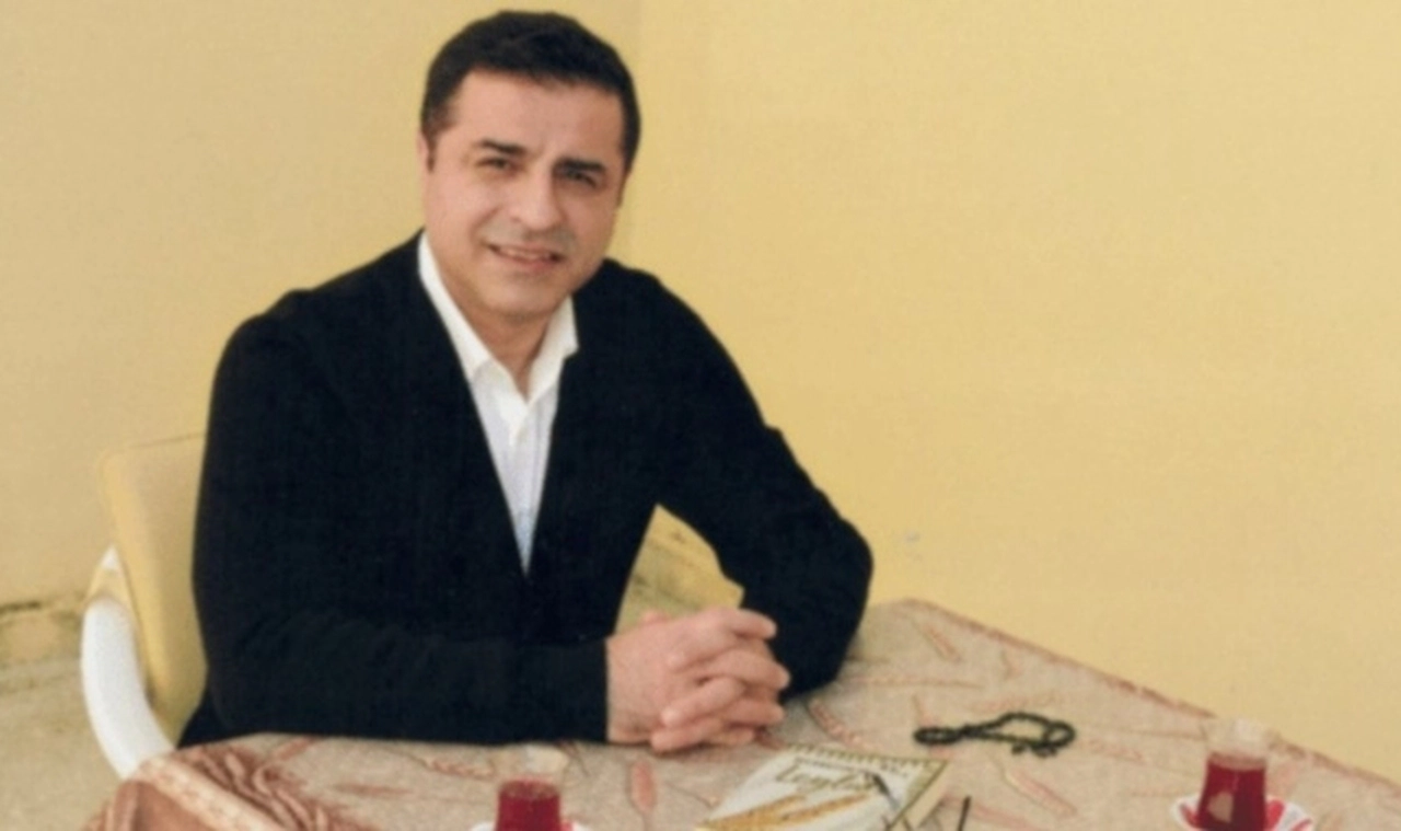 Demirtaş'tan 'Öcalan teklifi' açıklaması: Siyaseten de ahlaken de uygunsuz bir teklifti