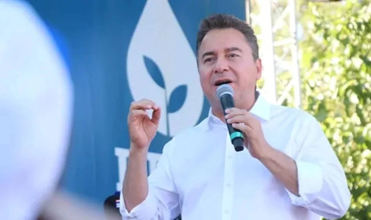 DEVA lideri Ali Babacan: Koskoca ülke Survivor setine döndü