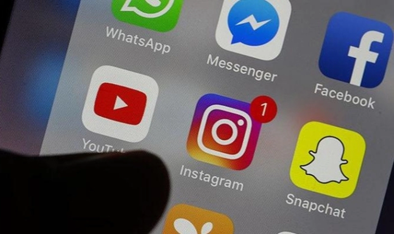 Sosyal medya platformu Instagram'a erişim sorunu yaşanıyor