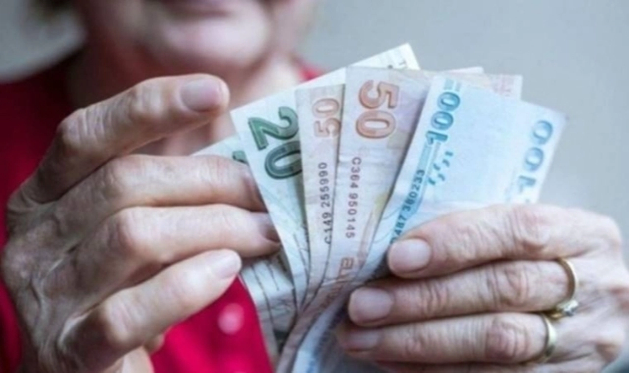 TÜİK: 2021’de sosyal korumaya yapılan harcamanın GSYH'den aldığı pay yüzde 10,8'e geriledi