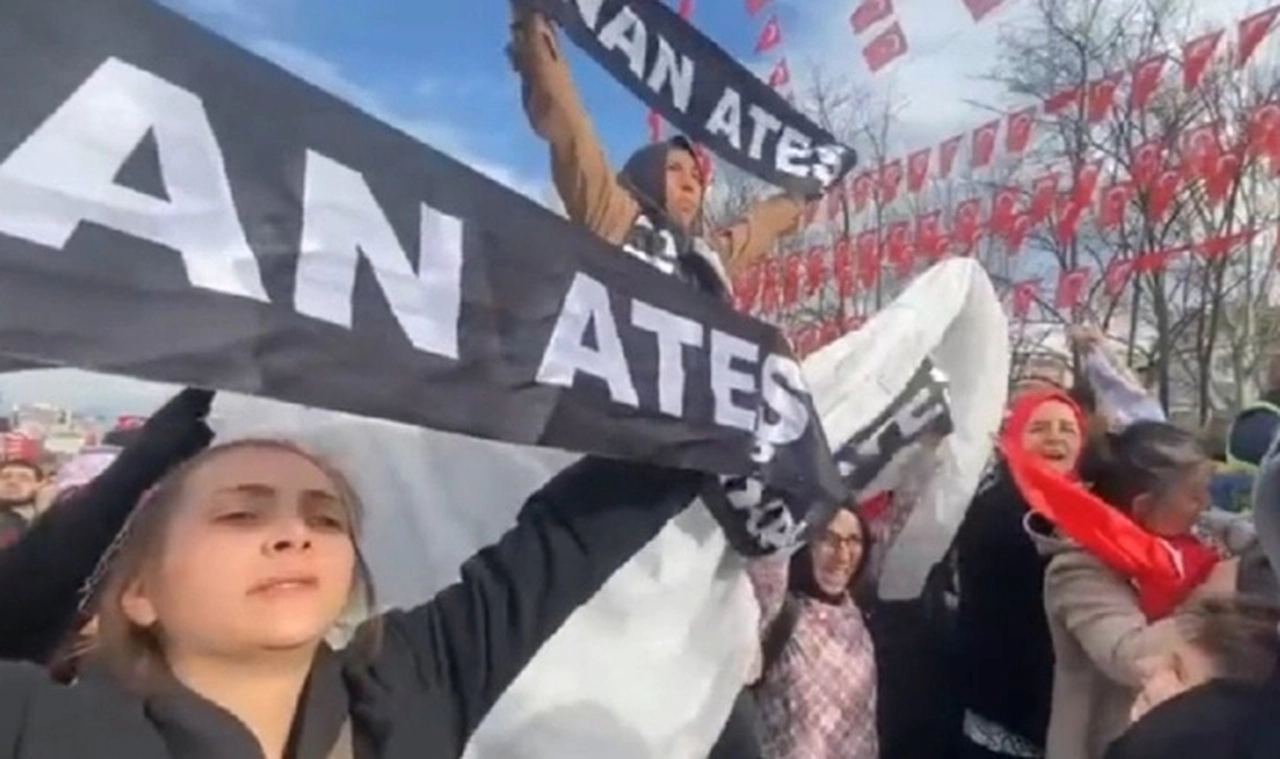 Erdoğan mitinginde ‘Sinan Ateş için adalet’ diye haykıran kadınlara polis müdahale etti