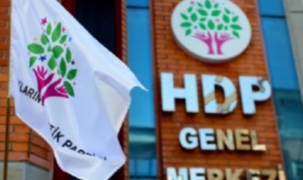 HDP, AYM’ye başvurdu: Kapatma davası işlemleri seçim sonrasına bırakılsın