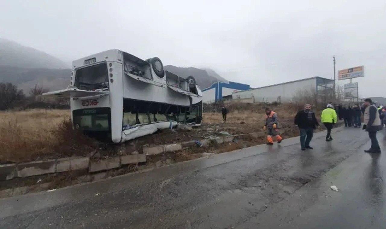 İşçi servisi takla attı... Çok sayıda yaralı var!