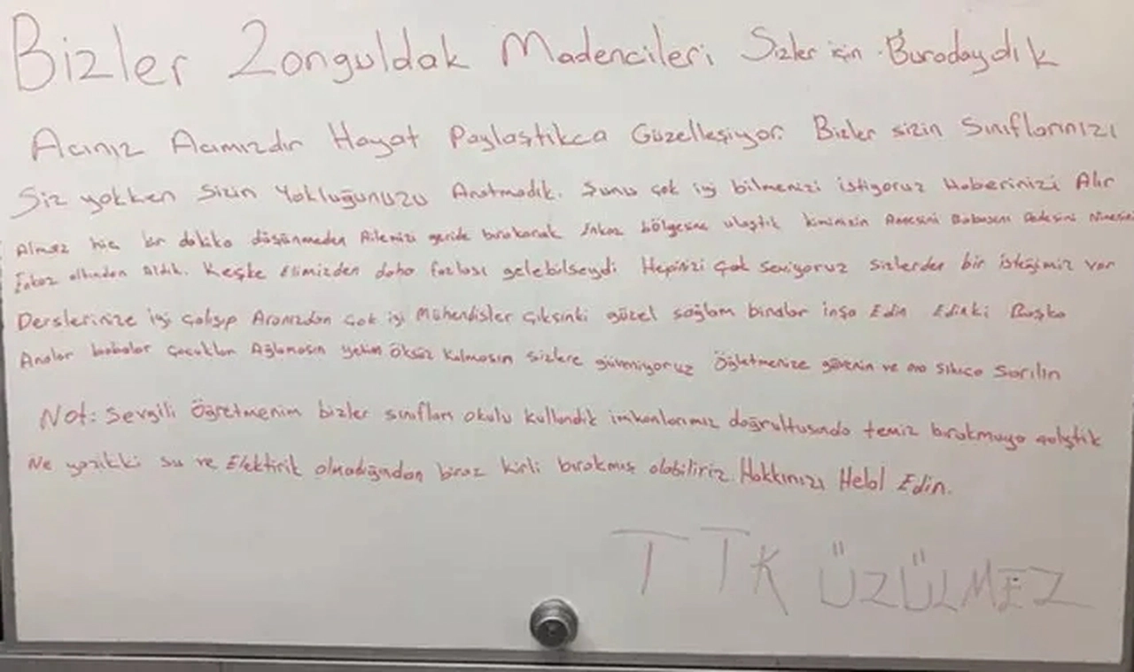 Deprem bölgesinde canla başla çalışan madencilerden duygu dolu mesaj