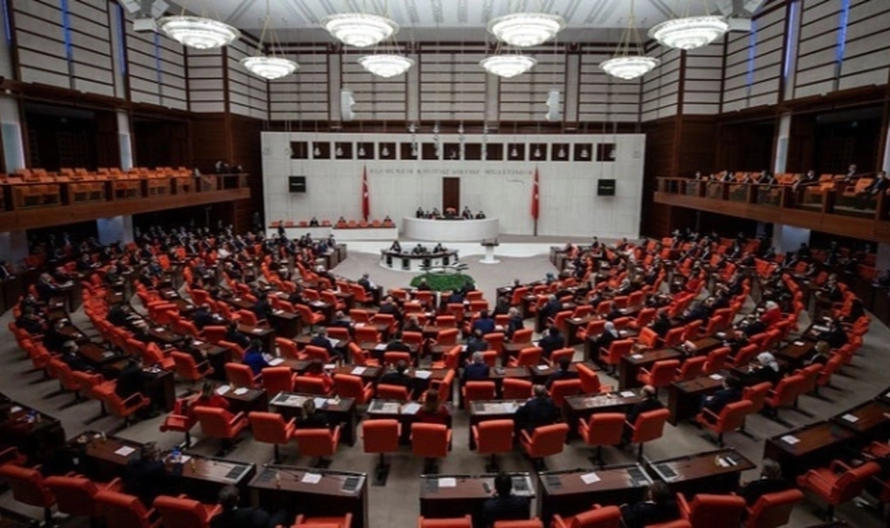 EYT kanun teklifinin görüşmeleri Meclis'te başladı