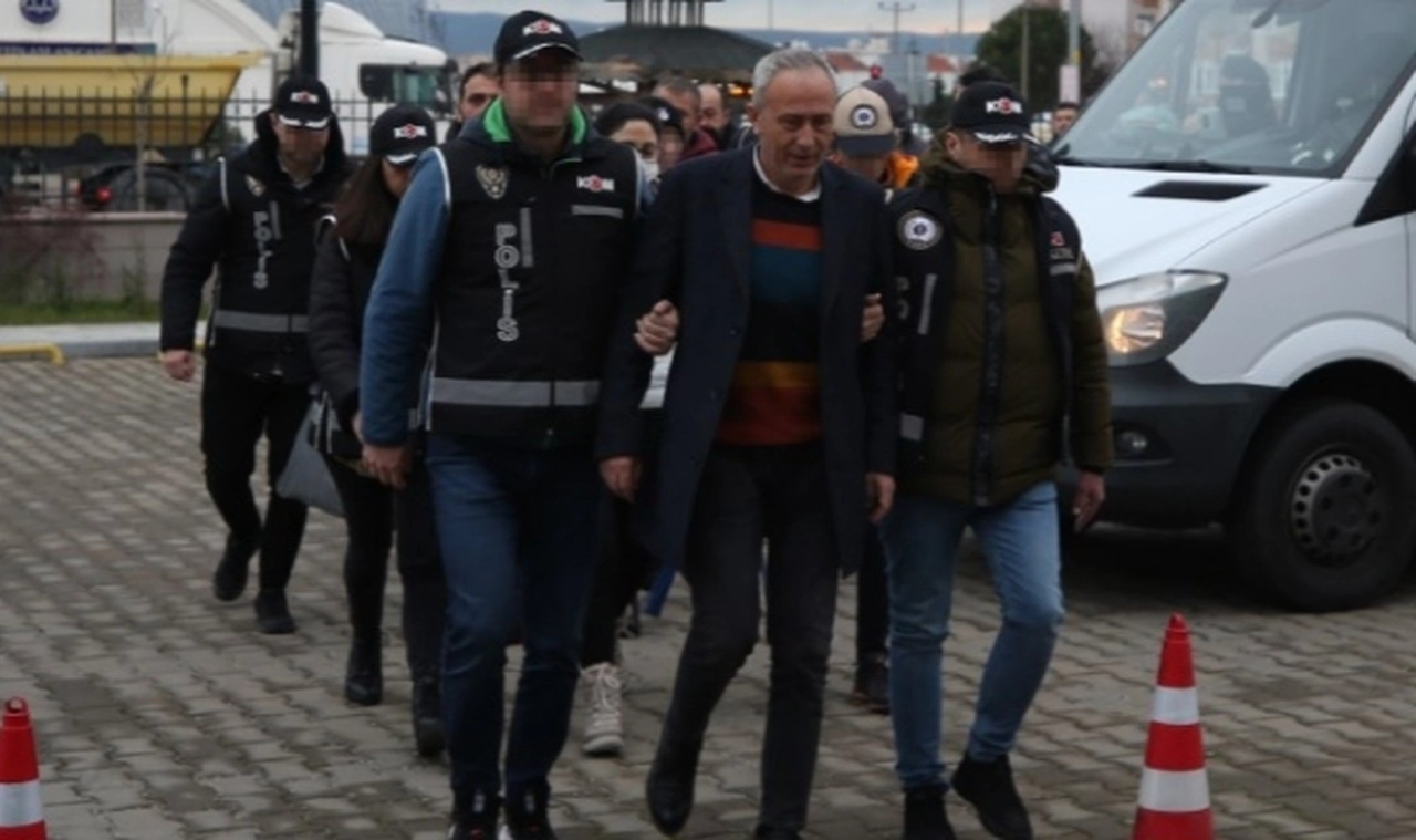 Gökçeada Belediye Başkanı Ünal Çetin tutuklandı