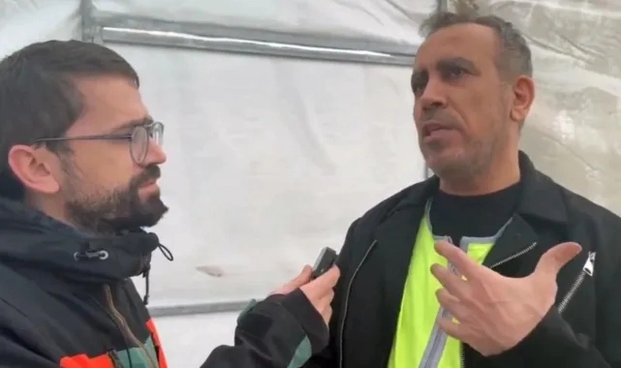 Haluk Levent ilk kez açıkladı: Yolda yardımları başka bir kamyona aktardıklarını gördüm