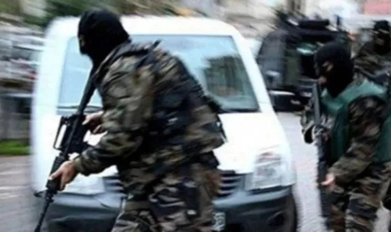 Konsoluklar art arda kapanmıştı; İstanbul'da IŞİD operasyonu: 15 kişi gözaltına alındı